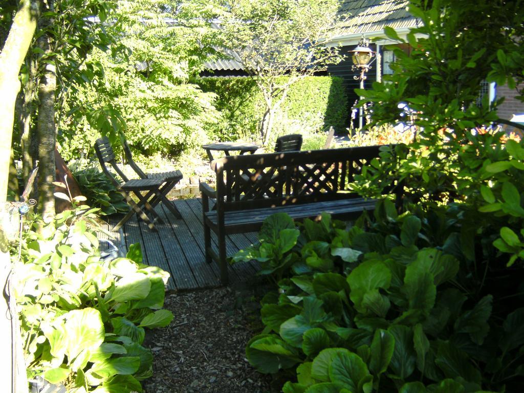 Bed and Breakfast 't Laaisterplakky à Oude Bildtzijl Extérieur photo