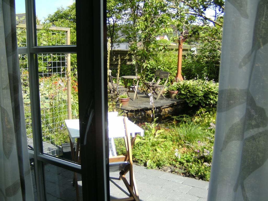 Bed and Breakfast 't Laaisterplakky à Oude Bildtzijl Extérieur photo