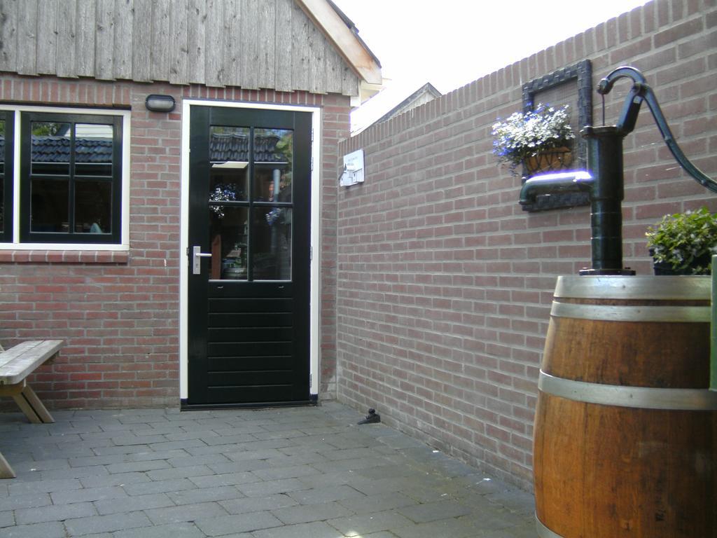 Bed and Breakfast 't Laaisterplakky à Oude Bildtzijl Extérieur photo