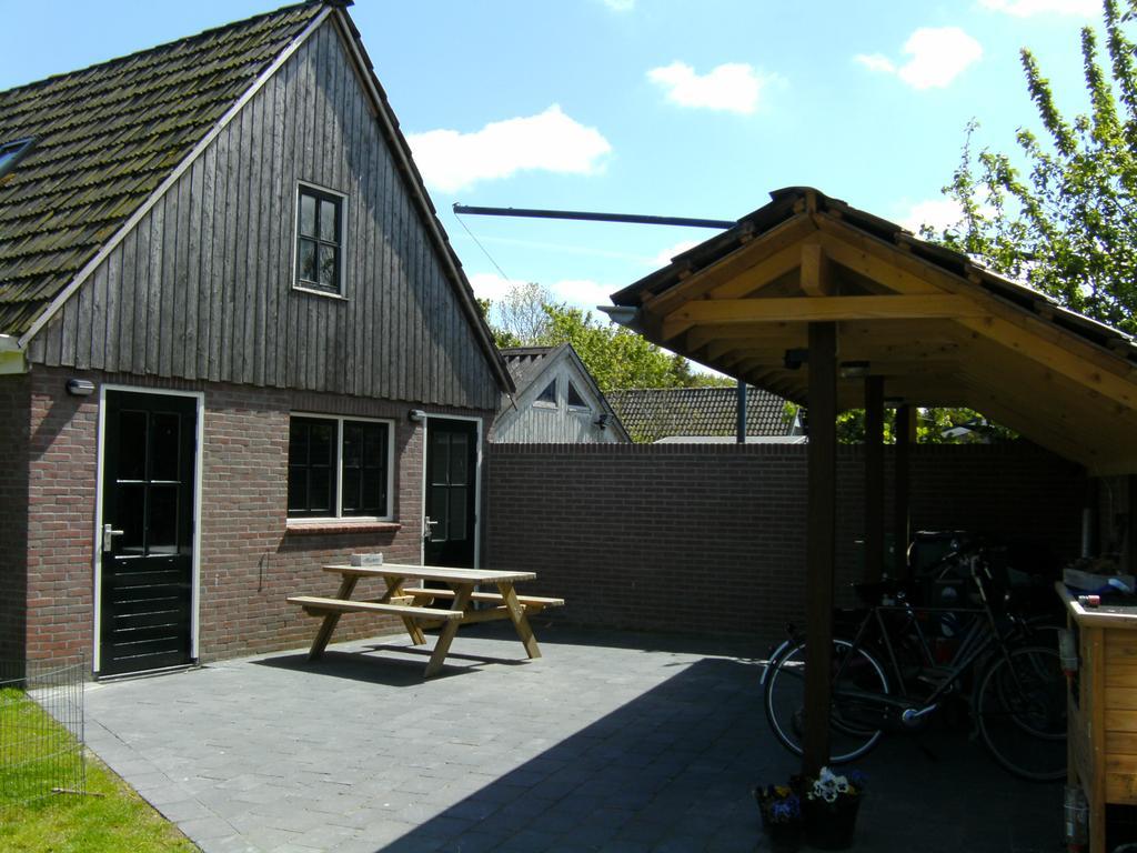 Bed and Breakfast 't Laaisterplakky à Oude Bildtzijl Extérieur photo